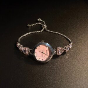 NewVintage ヴィンテージ ブローサム・グロー シルバーの花柄 おしゃれなレディースブレスレットウォッチ