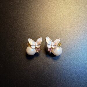 ヴィンテージ古着 Dewy Pear ピンクバタフライパールピアス